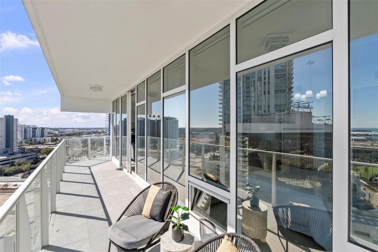 175 1st Street S, Unit 1604, Saint Petersburg, FL 33701 Photo