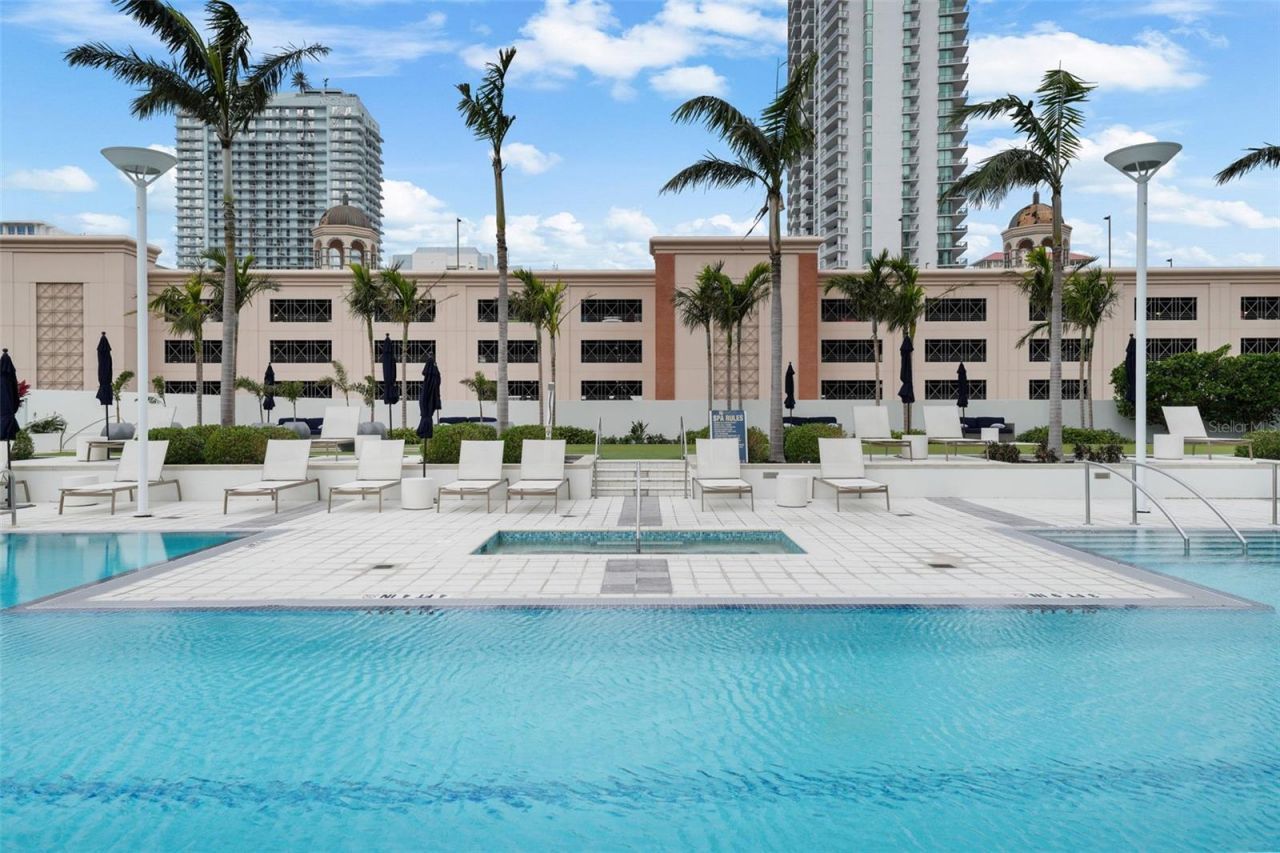 175 1st Street S, Unit 1604, Saint Petersburg, FL 33701 Photo