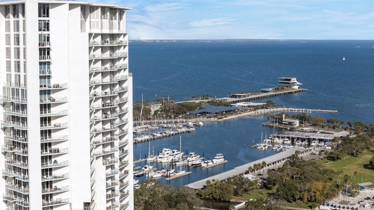 175 1st Street S, Unit 1604, Saint Petersburg, FL 33701 Photo