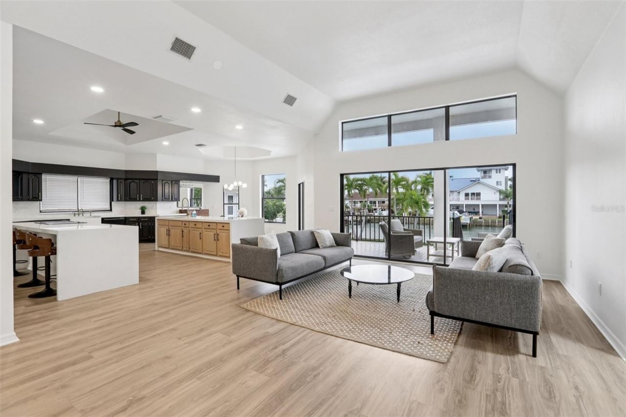 120 8th Street E, Tierra Verde, FL 33715 Photo