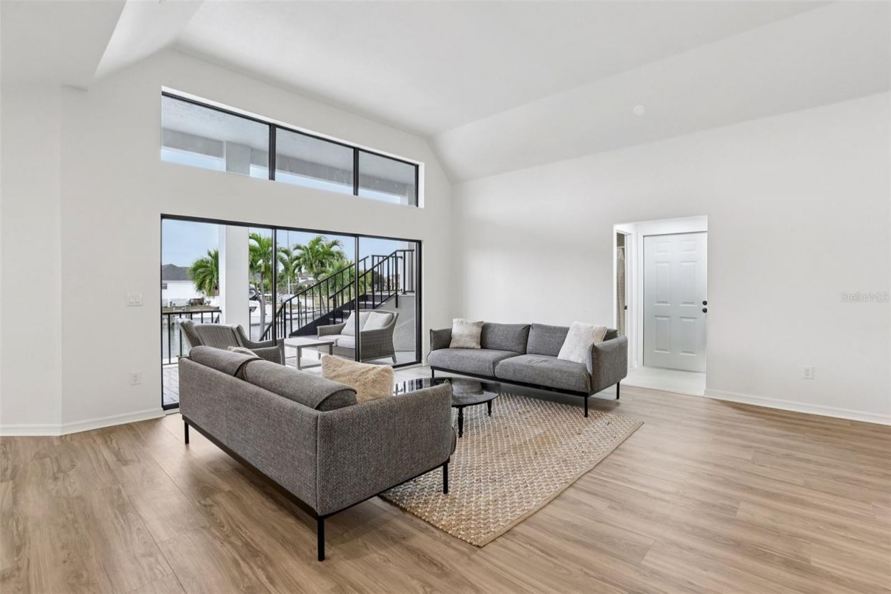 120 8th Street E, Tierra Verde, FL 33715 Photo