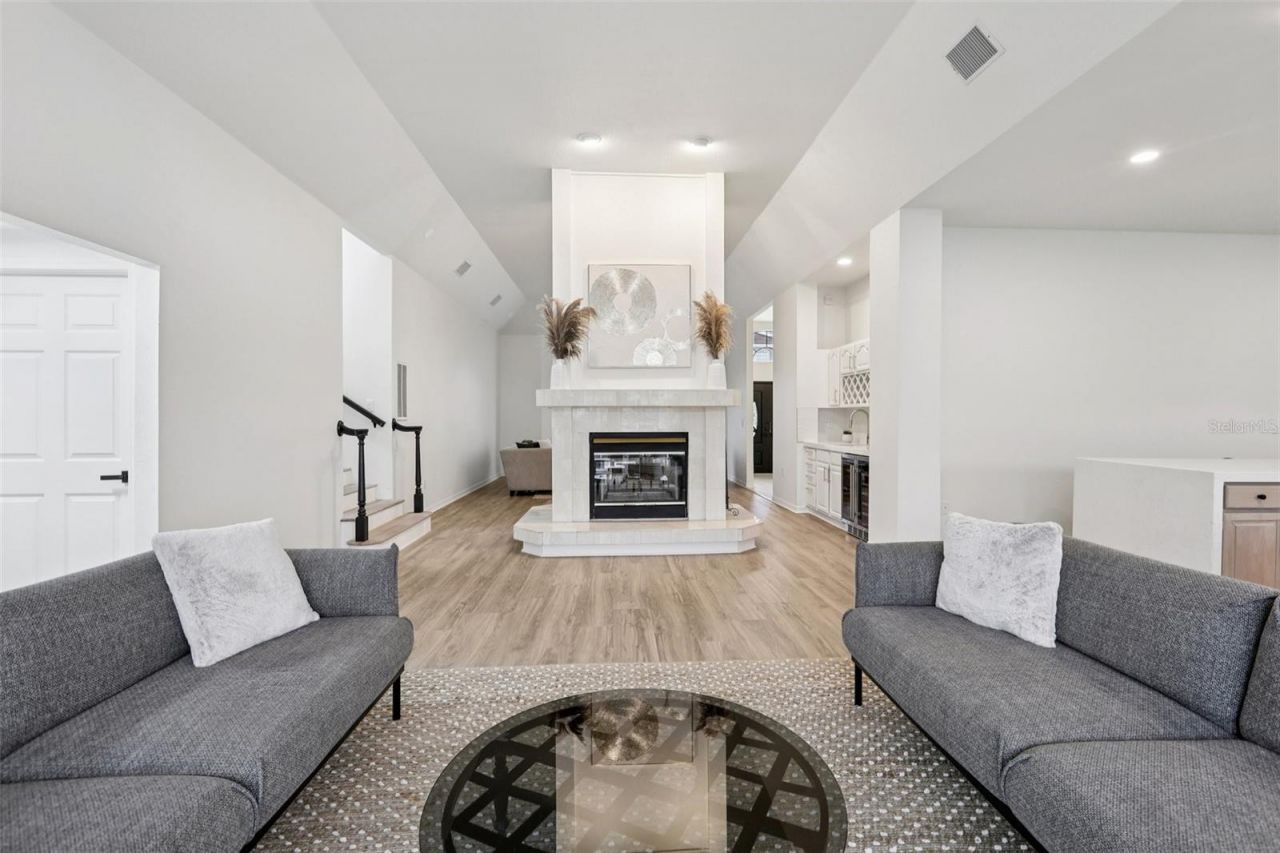 120 8th Street E, Tierra Verde, FL 33715 Photo