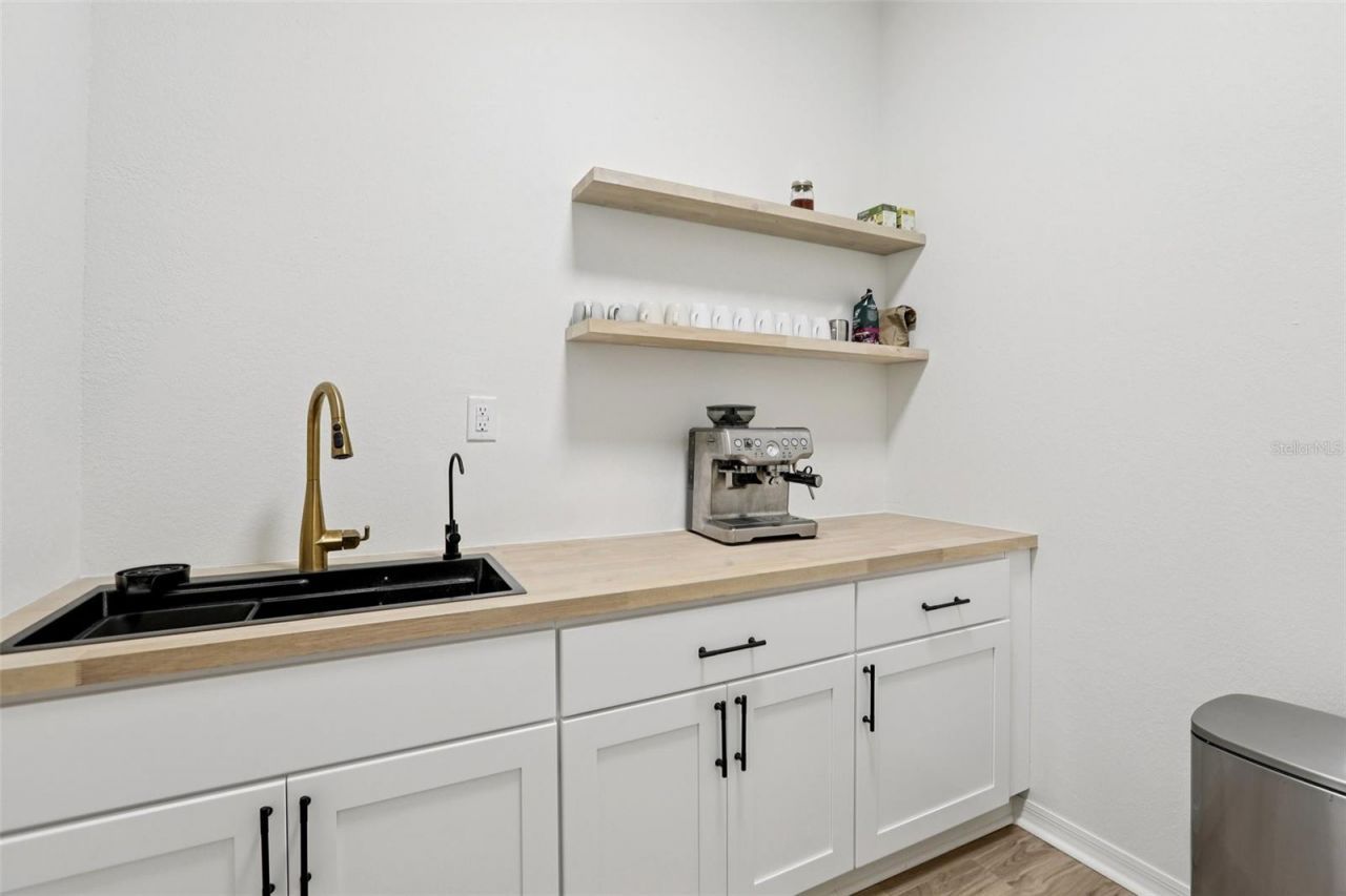 120 8th Street E, Tierra Verde, FL 33715 Photo