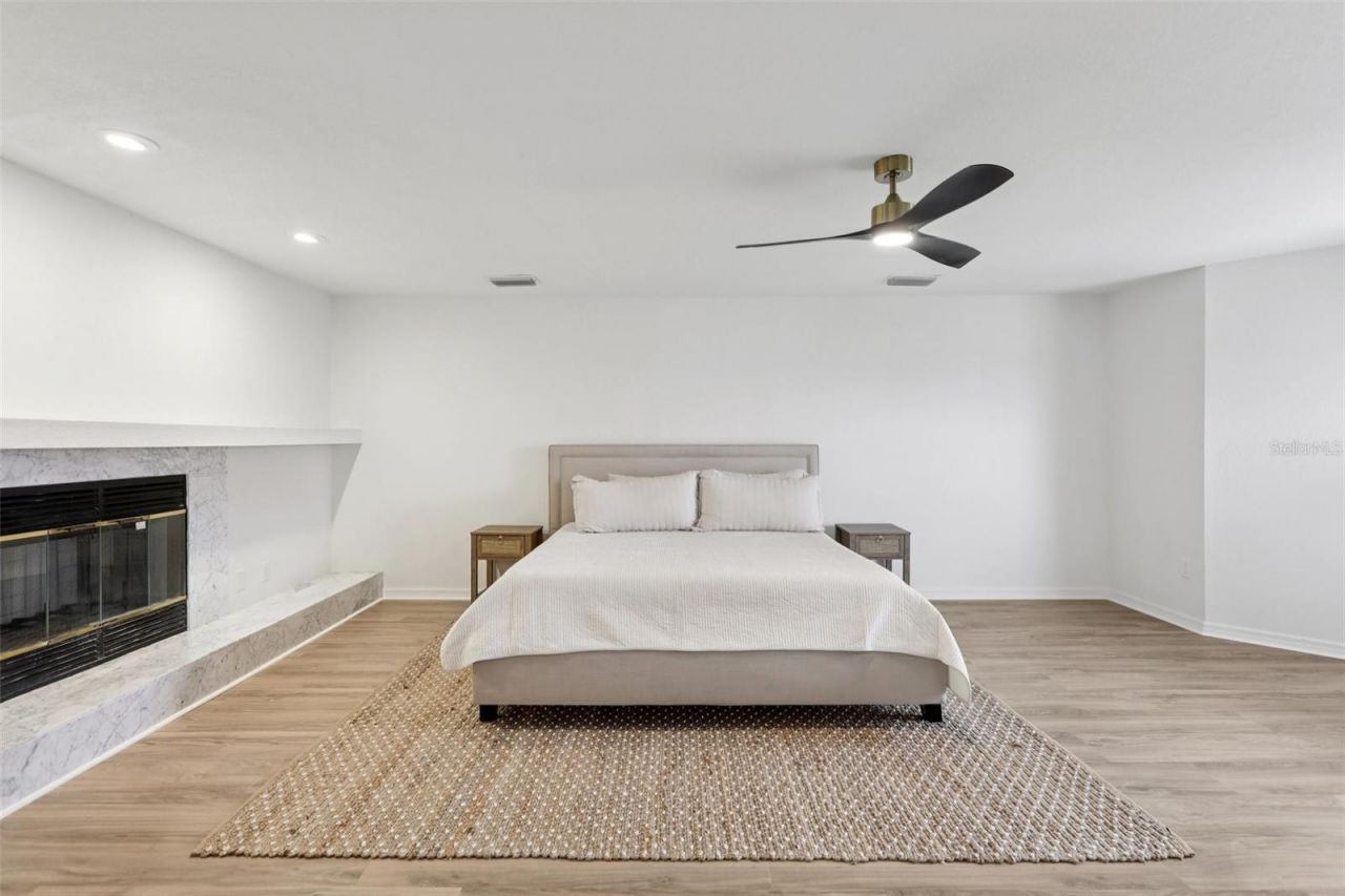 120 8th Street E, Tierra Verde, FL 33715 Photo