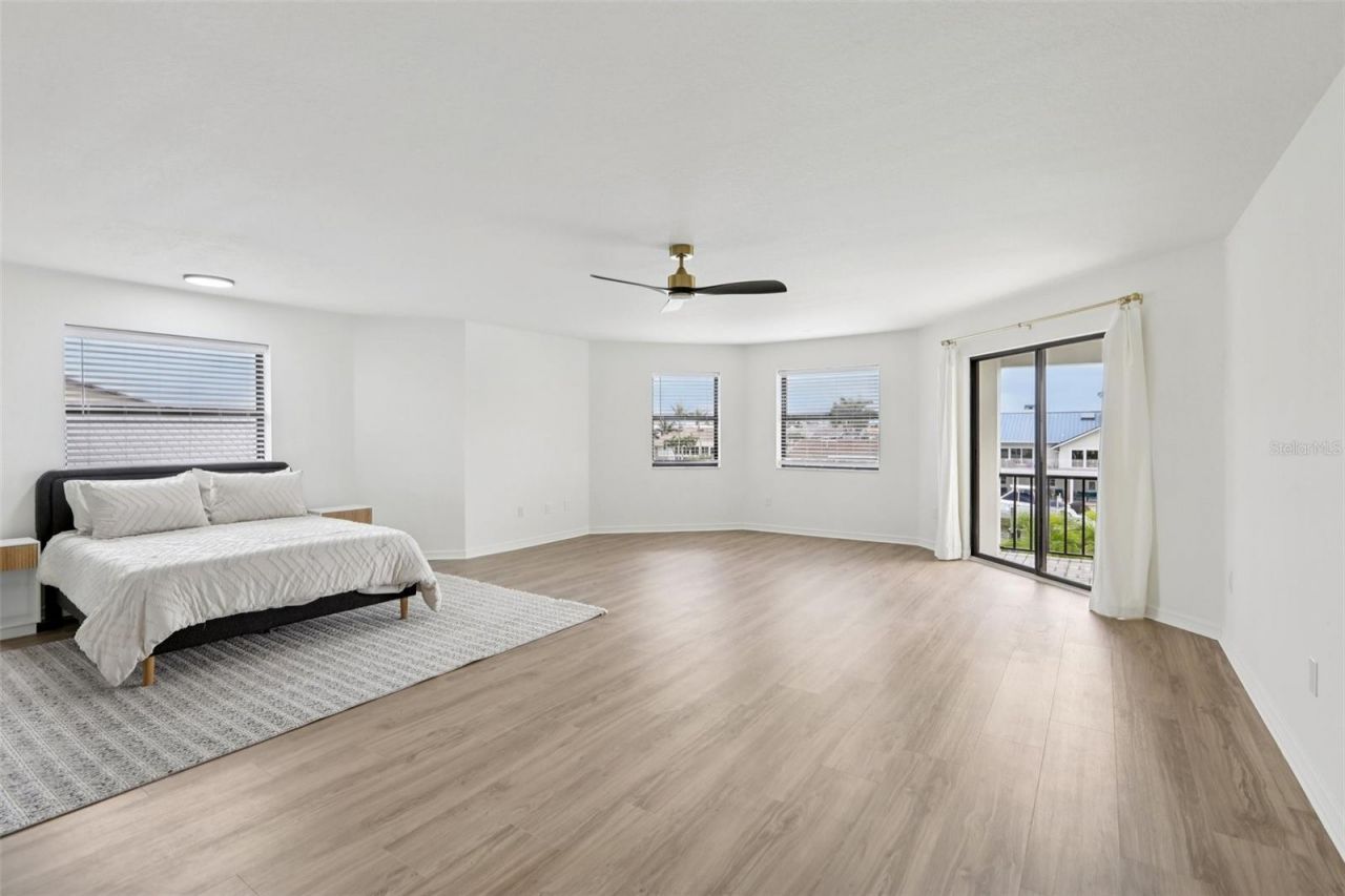 120 8th Street E, Tierra Verde, FL 33715 Photo