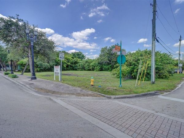 6404 SW 46th St, Davie, FL 33314