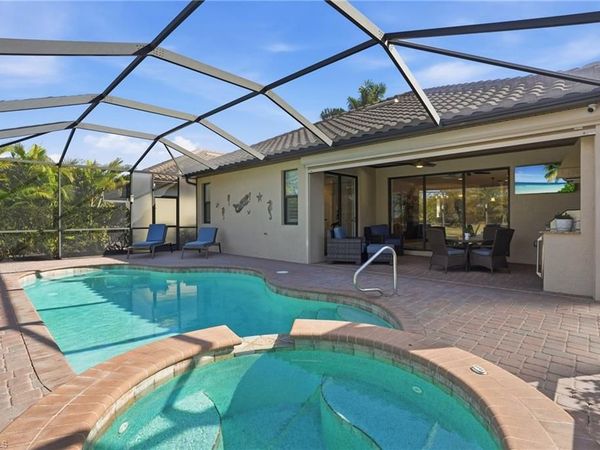 3022 Aviamar CIR, NAPLES, FL 34114