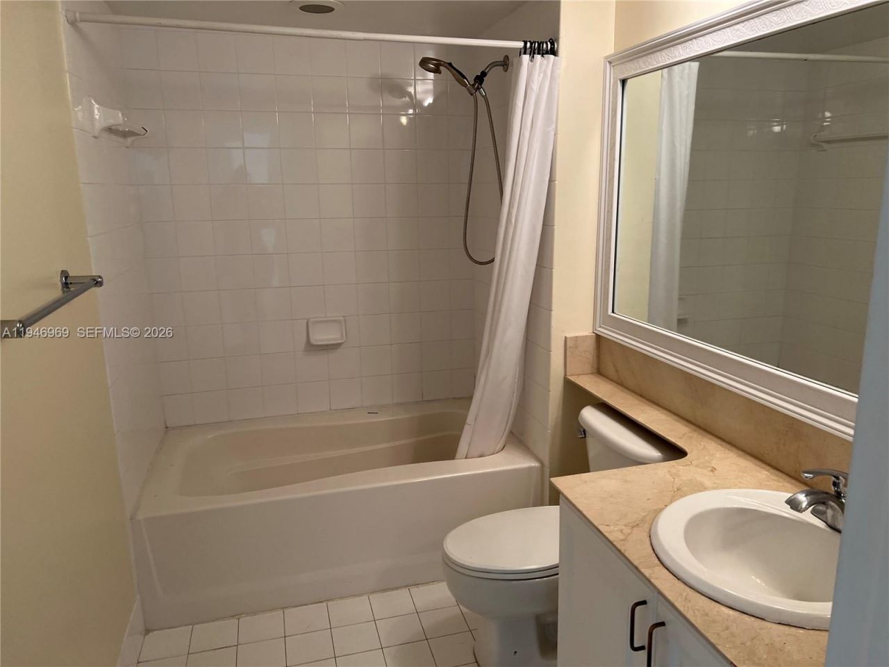 1155 Brickell Bay Dr, Unit 1107, Miami, FL 33131 Photo