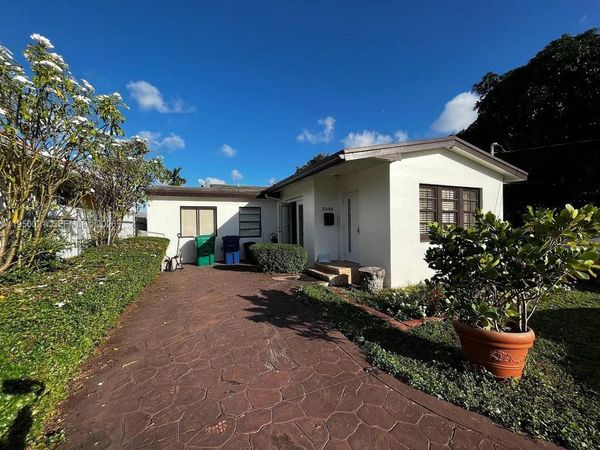 2049 SW 60th Ct, Unit 1, Miami, FL 33155