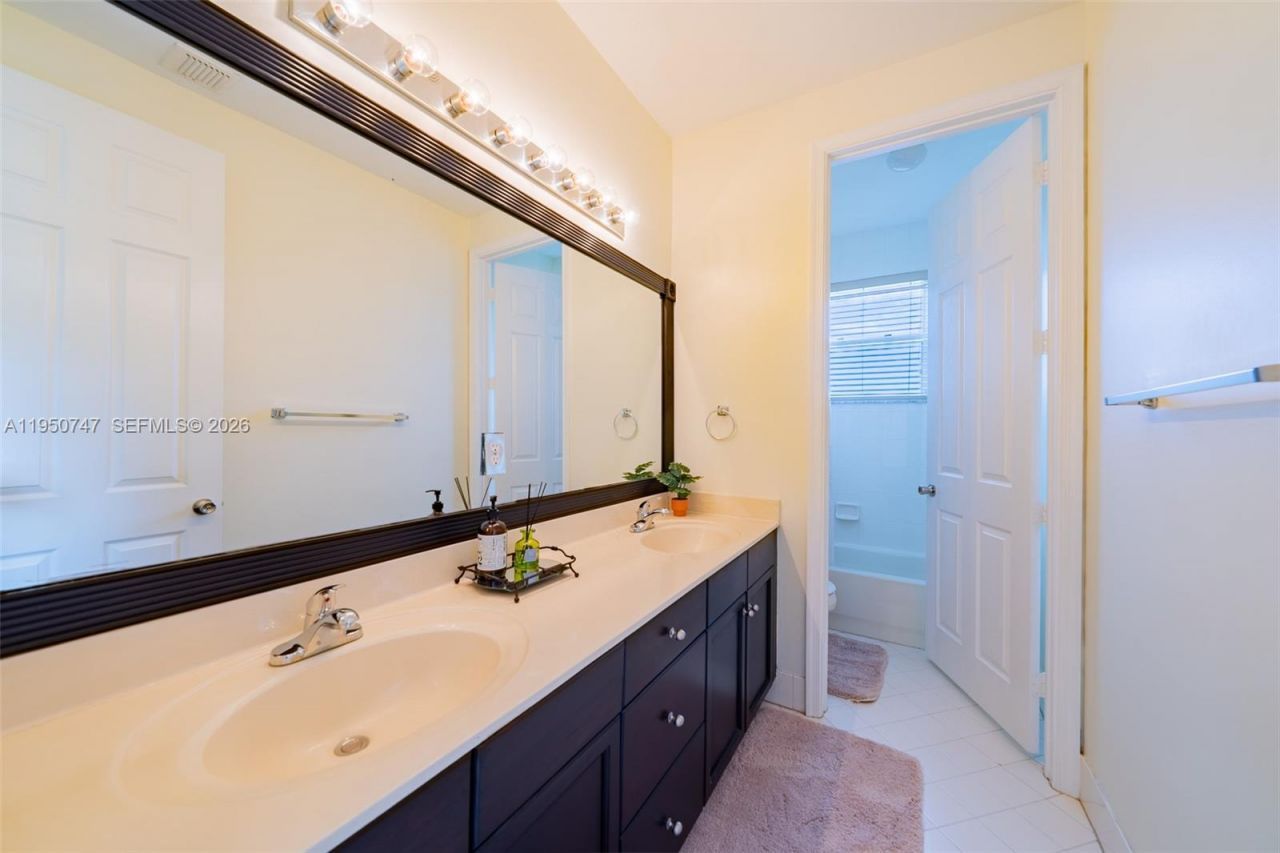 16509 SW 54th Ct, Miramar, FL 33027 Photo