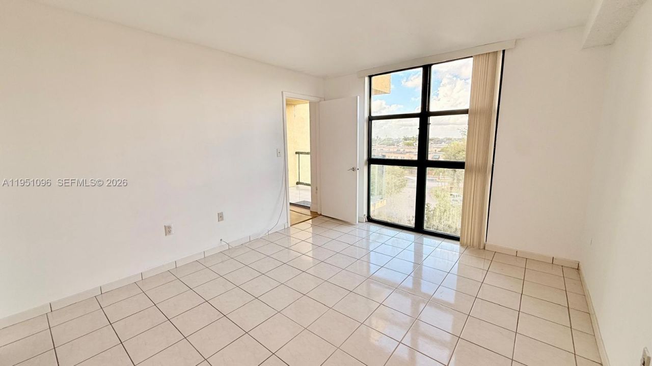 11800 SW 18th St, Unit 511-4, Miami, FL 33175 Photo