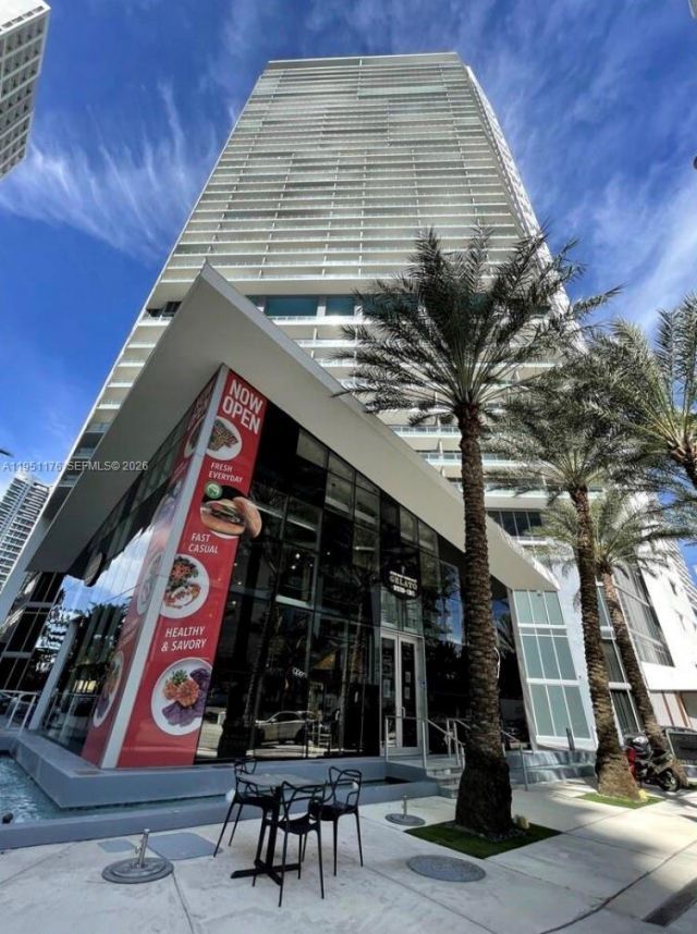 1300 Brickell Bay Dr, Unit 2405, Miami, FL 33131 Photo