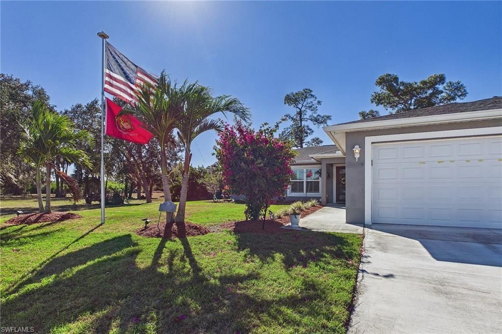 3008 Redwood Ln, Labelle, FL 33935 Photo