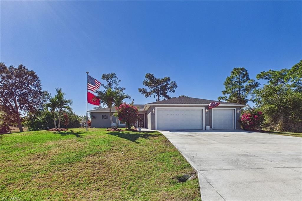 3008 Redwood Ln, Labelle, FL 33935 Photo