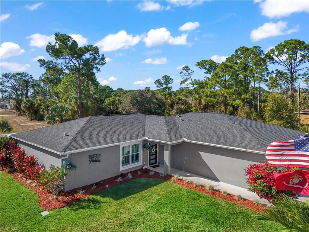 3008 Redwood Ln, Labelle, FL 33935 Photo