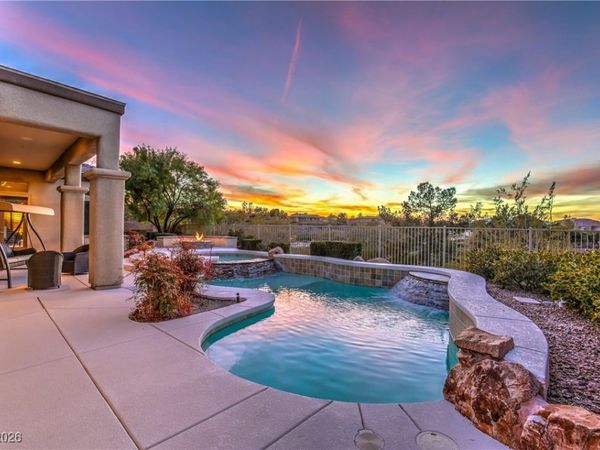 29 Golf Crest Court, Henderson, NV 89052