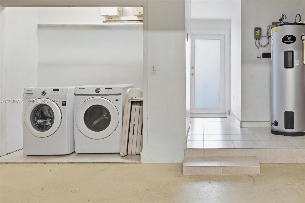 7935 NW 162nd St, Miami Lakes, FL 33016 Photo