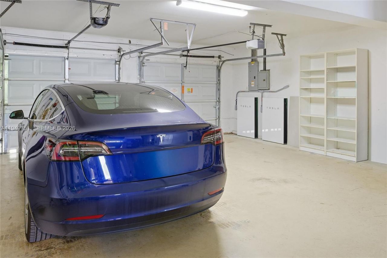 7935 NW 162nd St, Miami Lakes, FL 33016 Photo