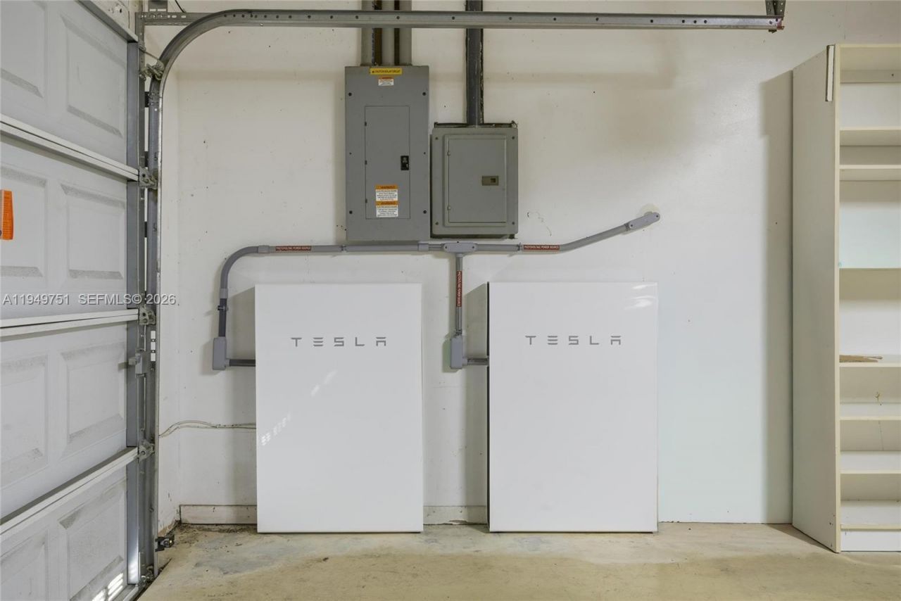 7935 NW 162nd St, Miami Lakes, FL 33016 Photo