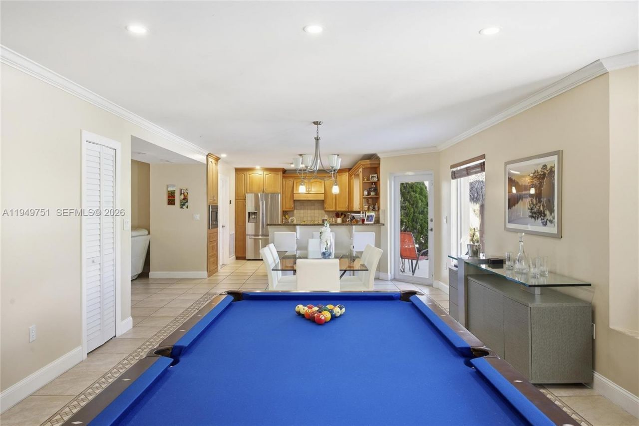 7935 NW 162nd St, Miami Lakes, FL 33016 Photo