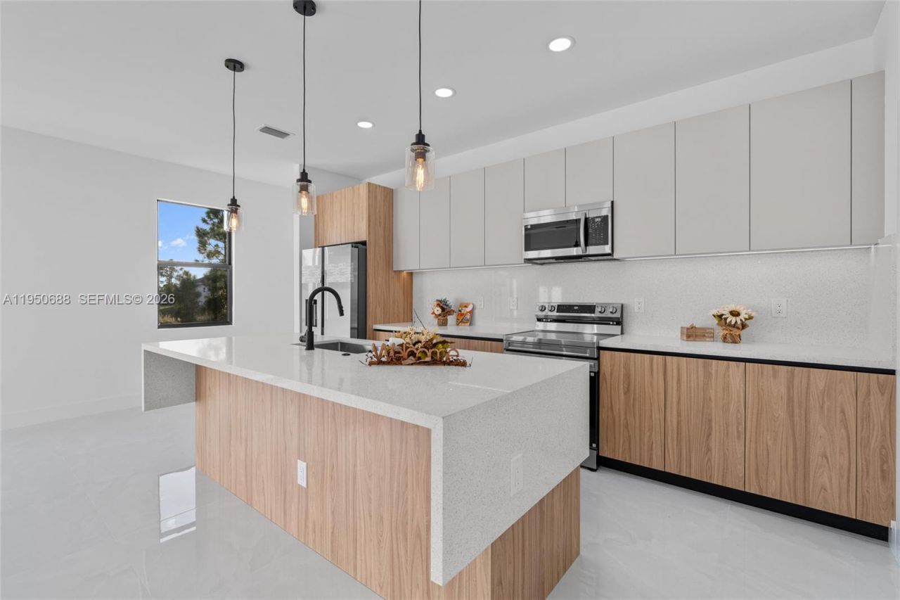 3601 28th St SW , Lehigh Acres, FL 33976 Photo