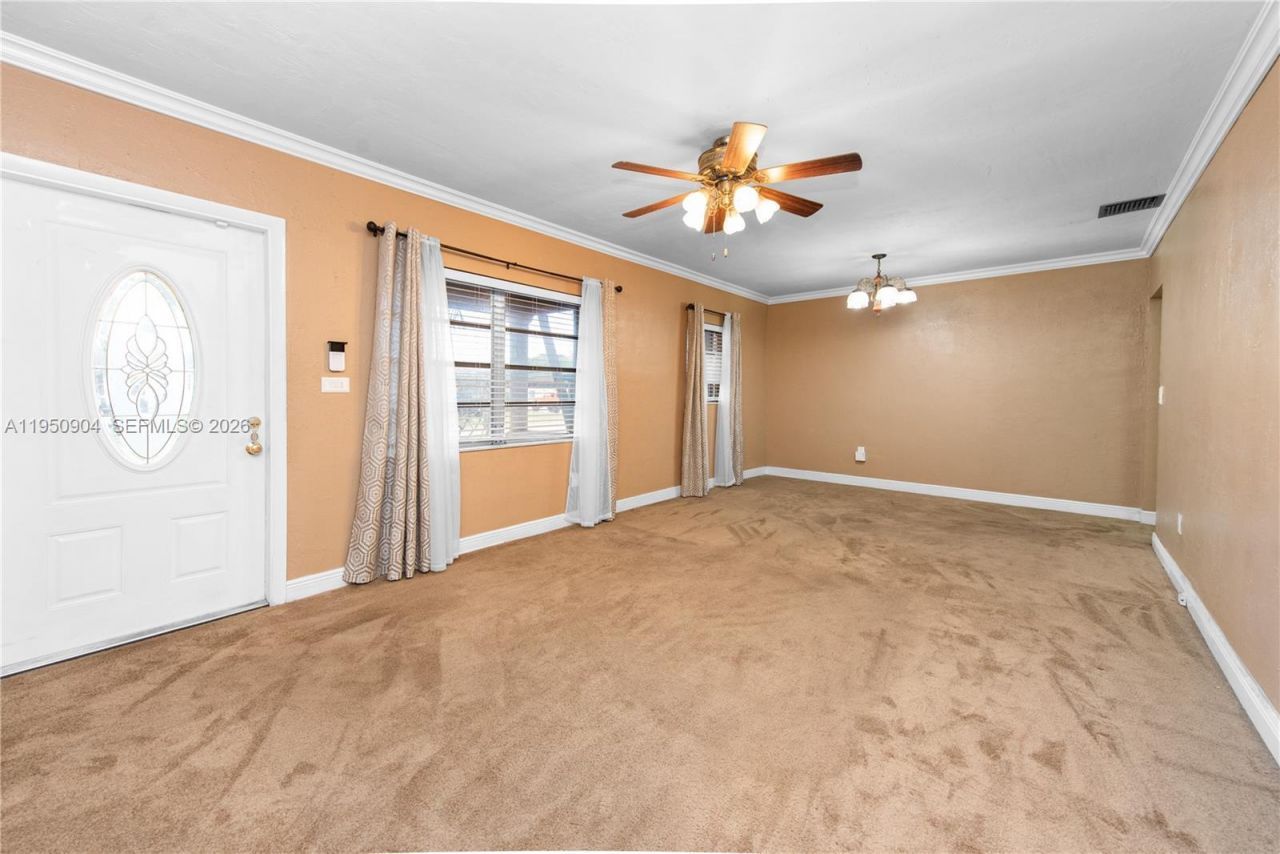 5431 W 2nd Ave , Hialeah, FL 33012 Photo