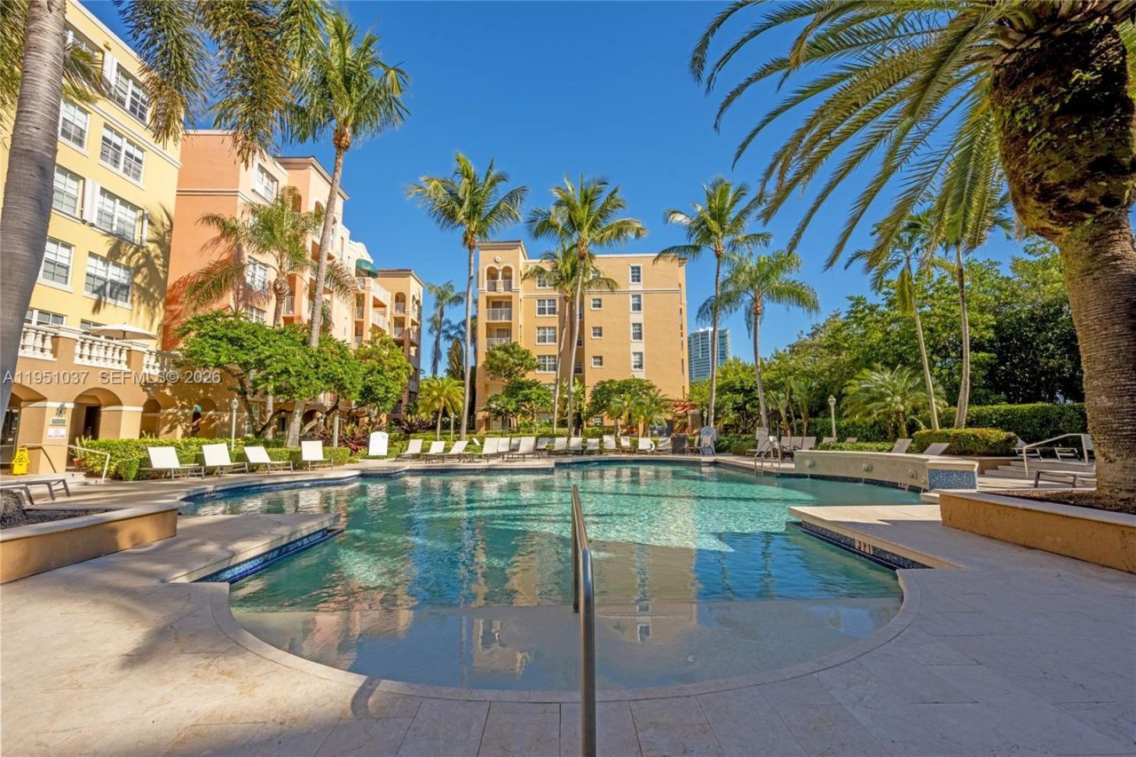 19555 E Country Club Dr, Unit 8303, Aventura, FL 33180 Photo