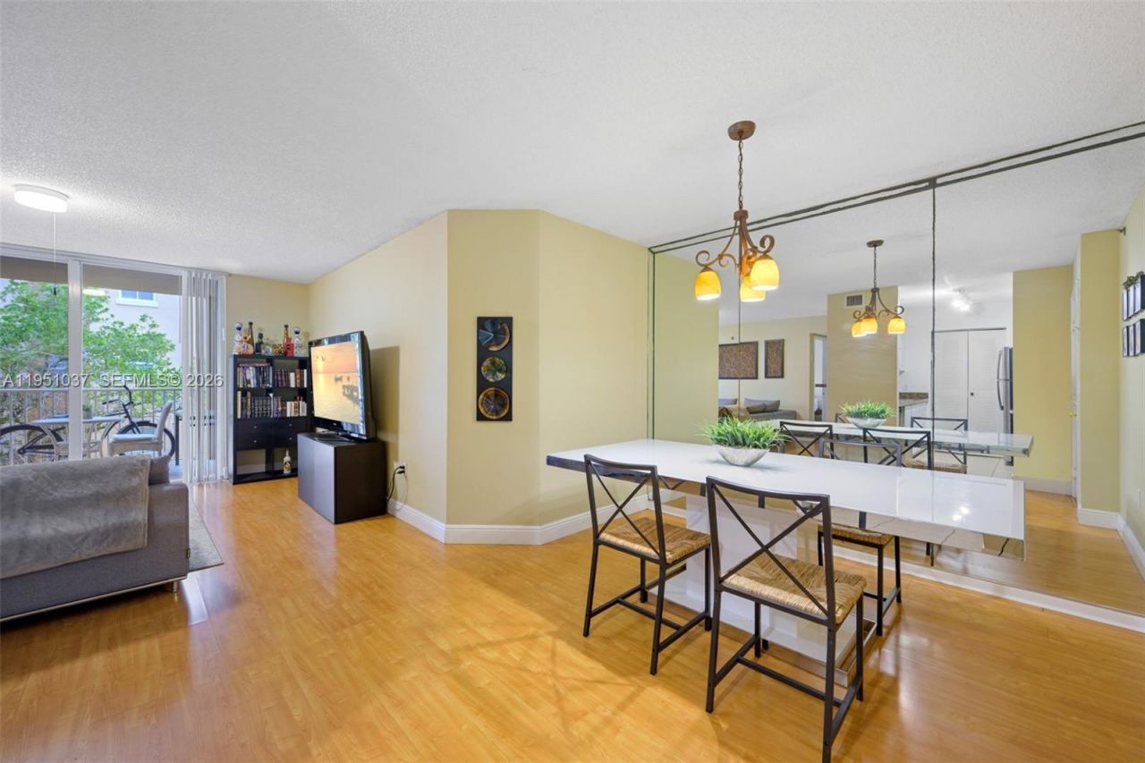 19555 E Country Club Dr, Unit 8303, Aventura, FL 33180 Photo