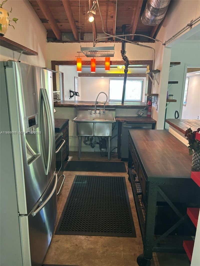 9530 NW 1st Ave, Miami Shores, FL 33150 Photo