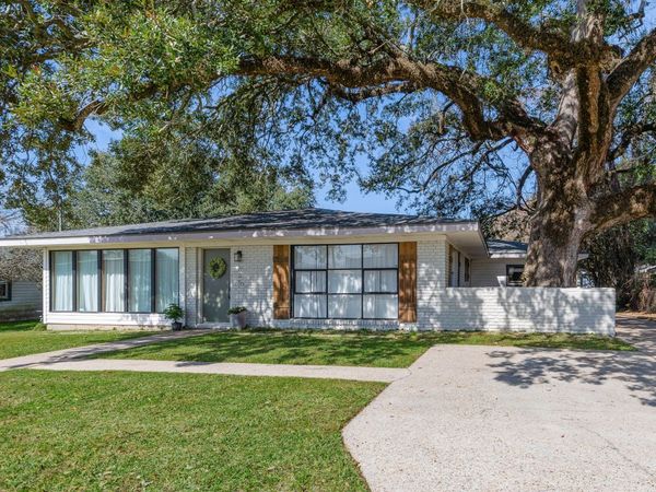 325 Oak Street, Lafayette, LA 70506