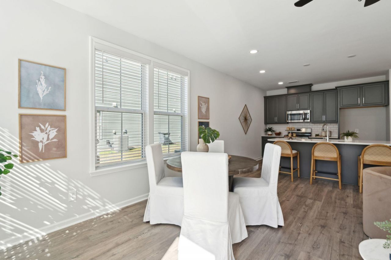 735 Alma Square Dr Drive Photo 17