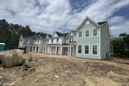 735 Alma Square Dr Drive photo 4