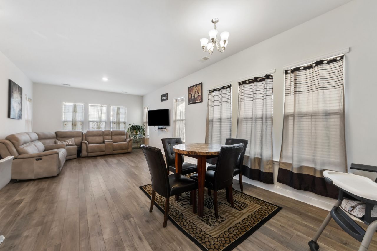 204 Magnolia Garden Drive Photo 14