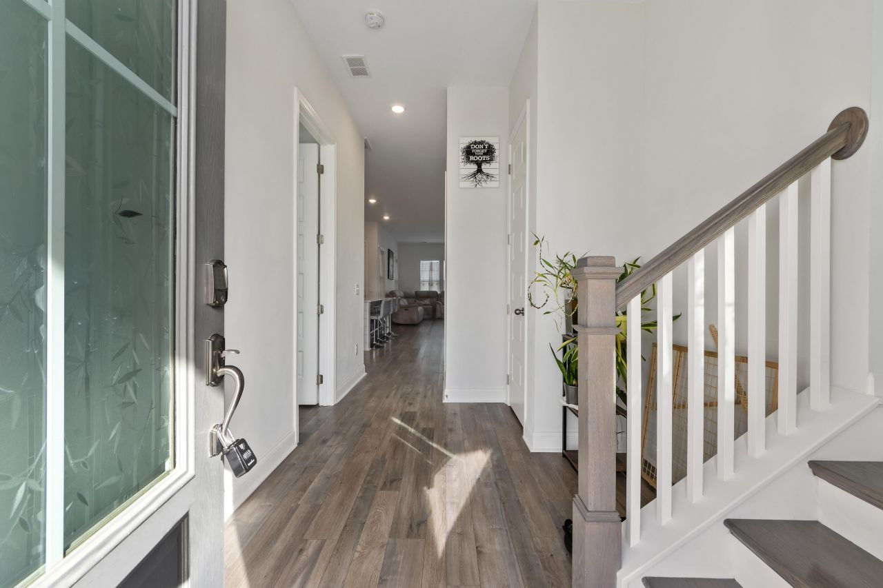 204 Magnolia Garden Drive Photo 5