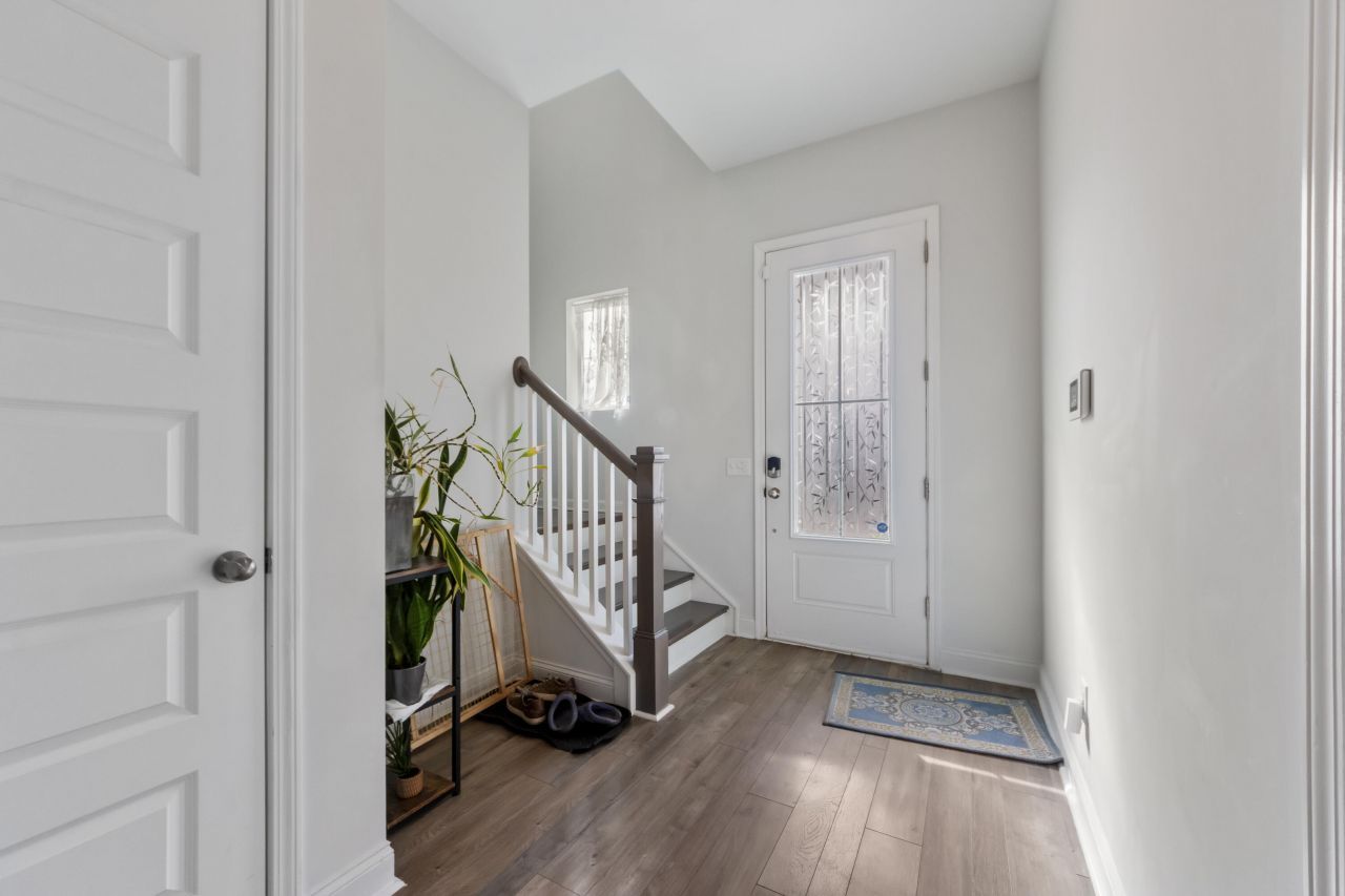 204 Magnolia Garden Drive Photo 6