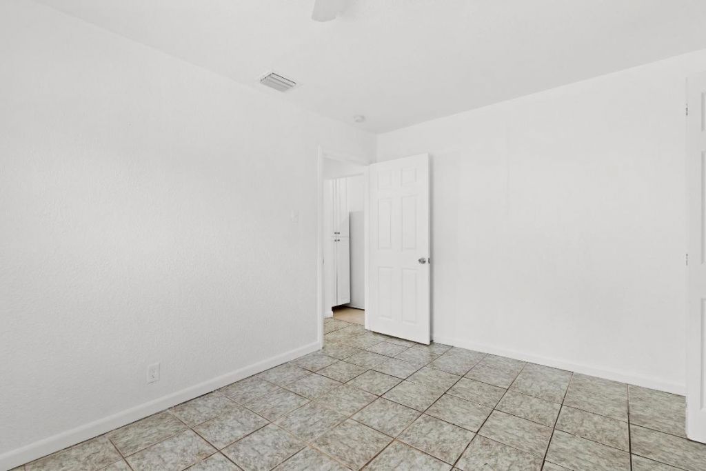 534 21st Street, West Palm Beach, FL 33407 Photo