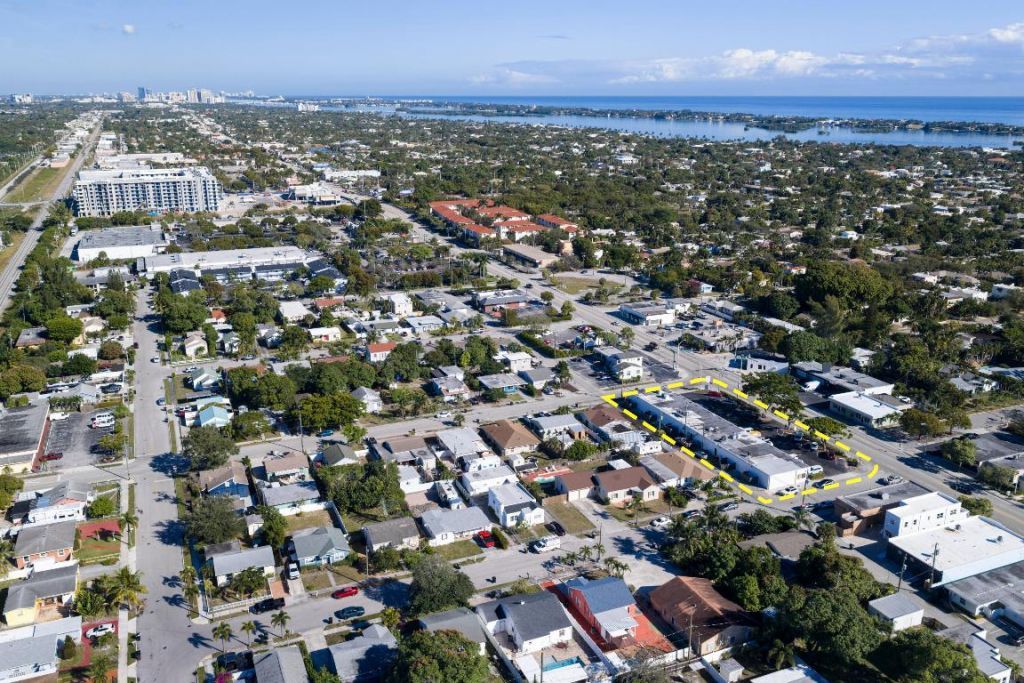 2101 N Dixie Highway, Unit 2101, Lake Worth Beach, FL 33460 Photo