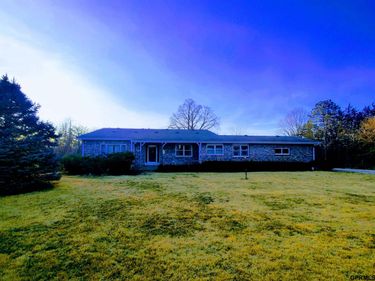 1749 Dixie Trail, Lincoln, NE 68527