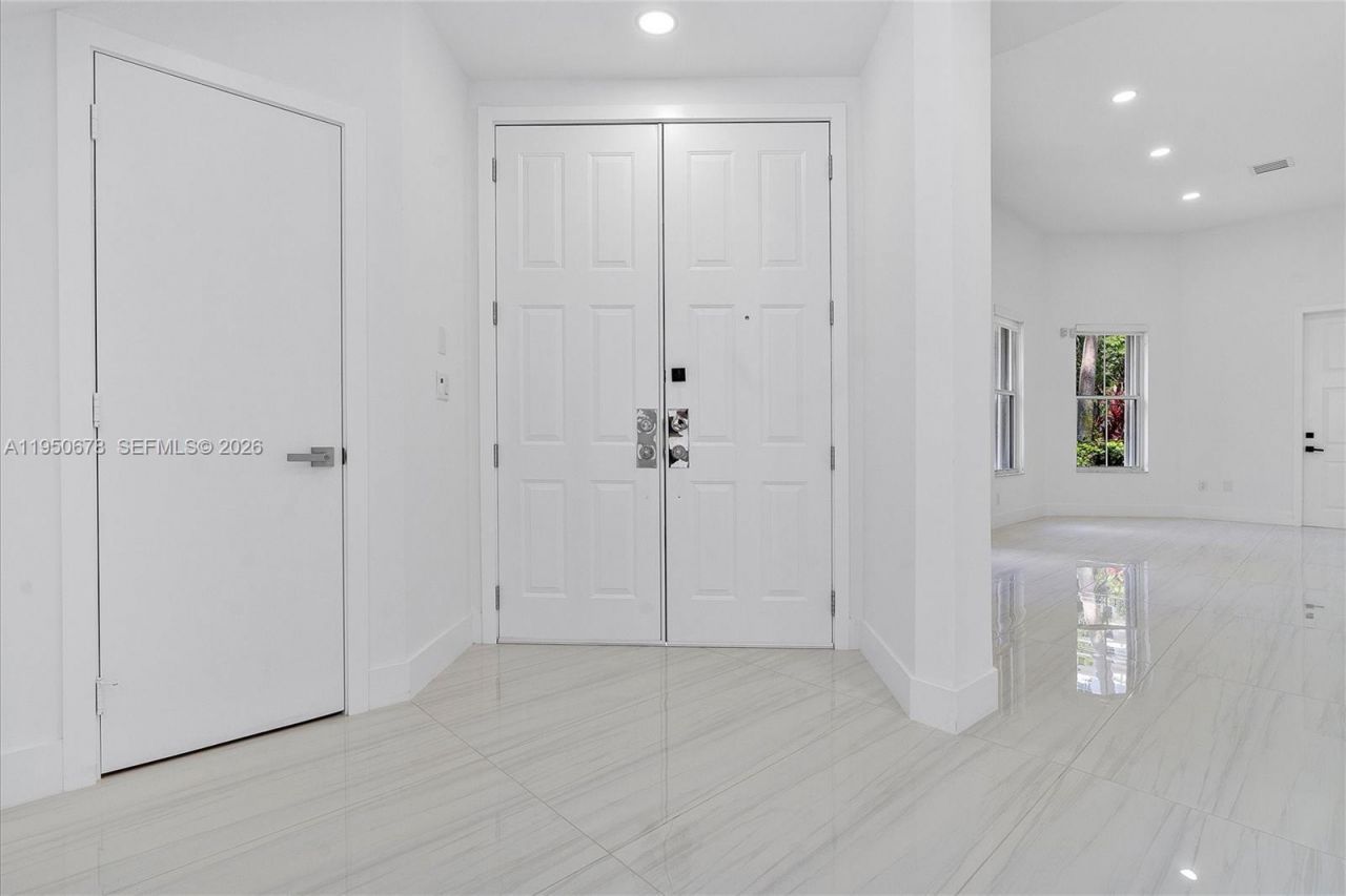 21301 NE 38th Ave, Unit 58, Aventura, FL 33180 Photo