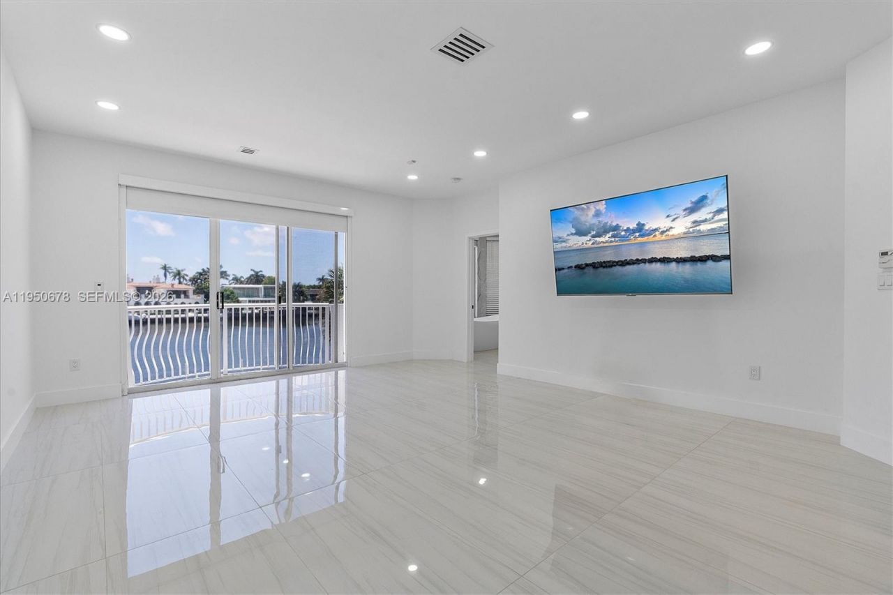 21301 NE 38th Ave, Unit 58, Aventura, FL 33180 Photo