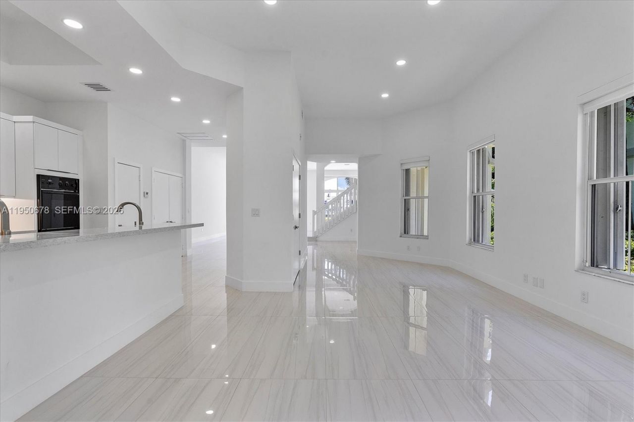 21301 NE 38th Ave, Unit 58, Aventura, FL 33180 Photo