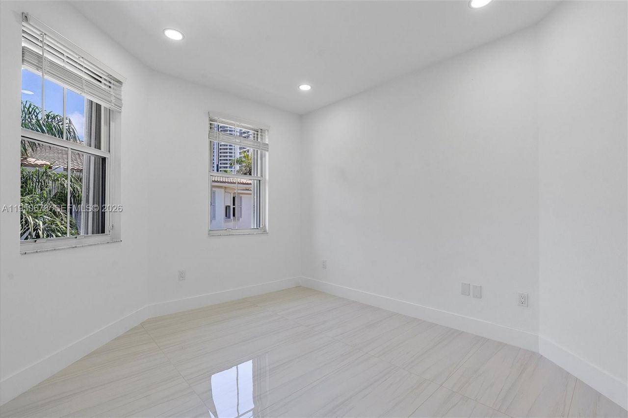 21301 NE 38th Ave, Unit 58, Aventura, FL 33180 Photo