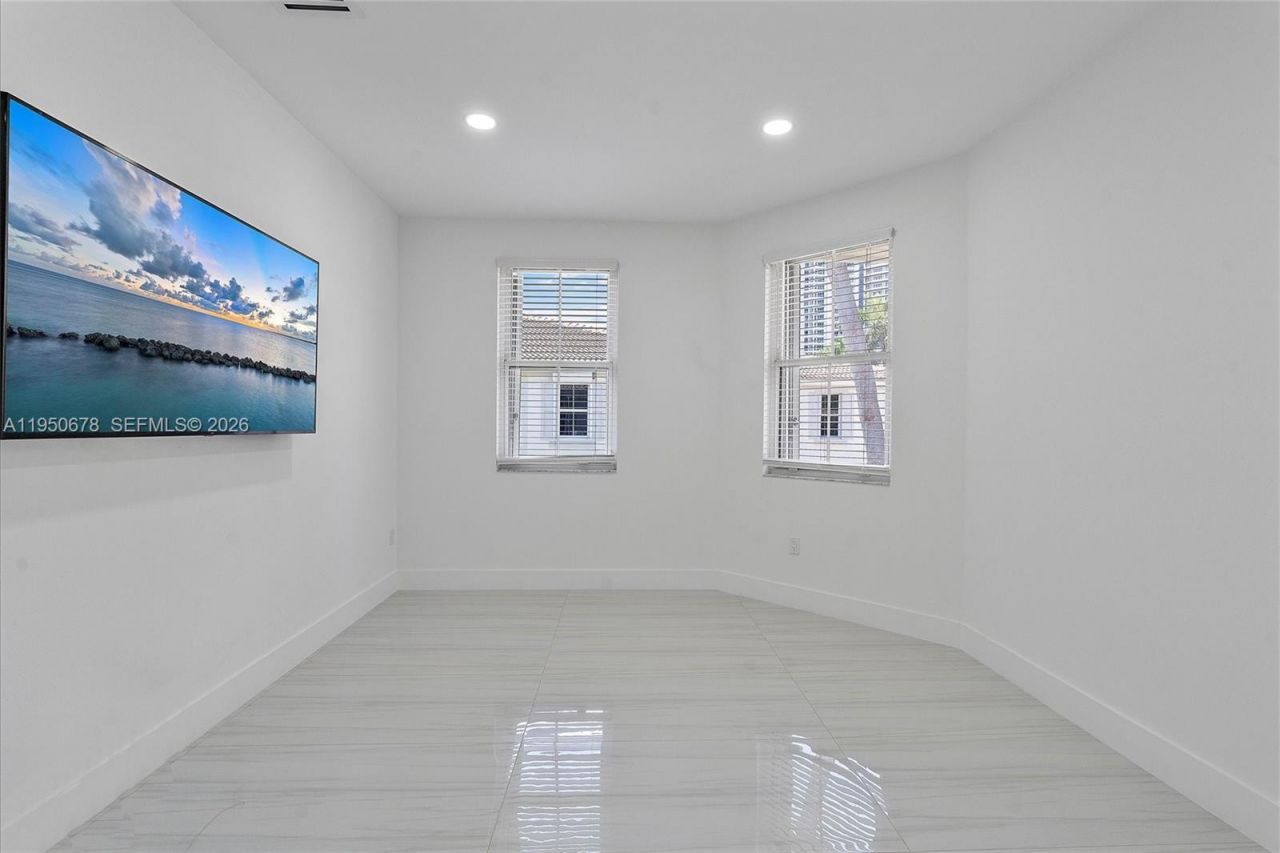 21301 NE 38th Ave, Unit 58, Aventura, FL 33180 Photo