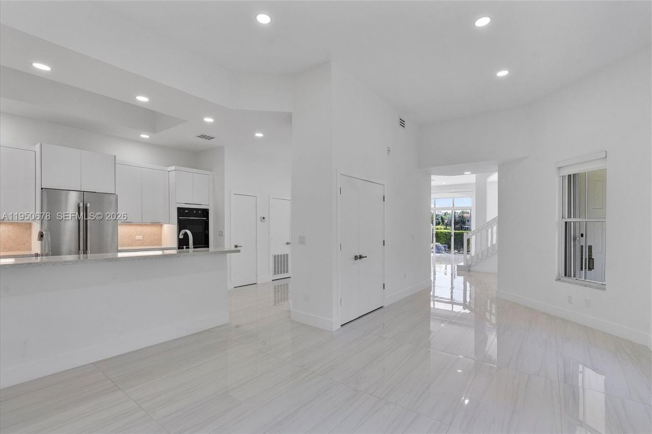 21301 NE 38th Ave, Unit 58, Aventura, FL 33180 Photo