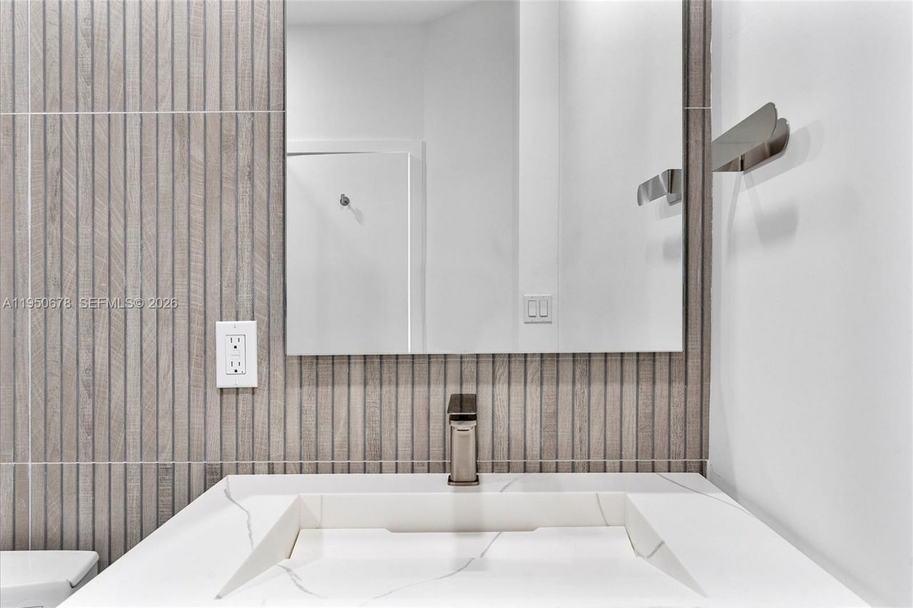 21301 NE 38th Ave, Unit 58, Aventura, FL 33180 Photo