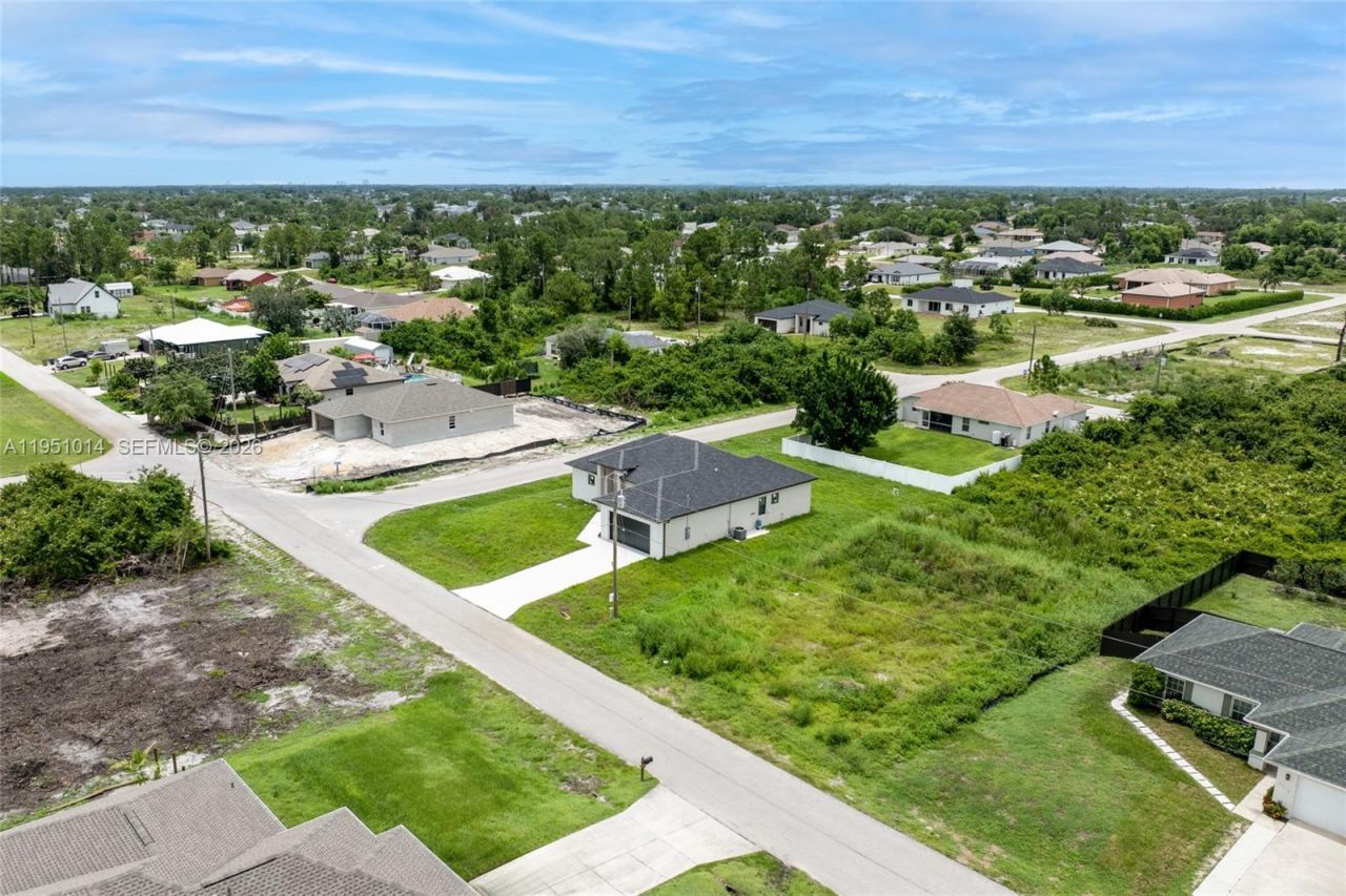 3318 30th St SW , Lehigh Acres, FL 33976 Photo