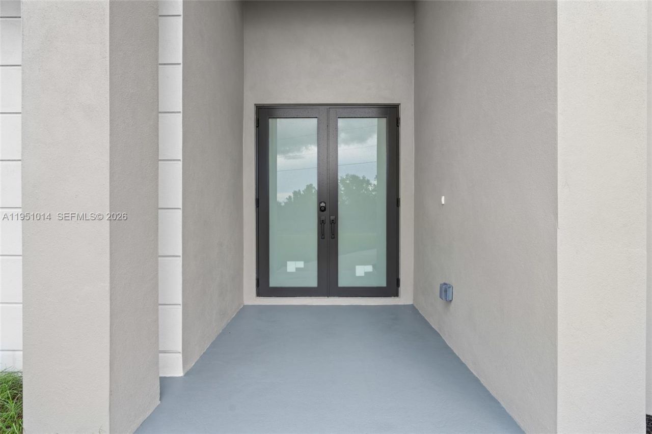 3318 30th St SW , Lehigh Acres, FL 33976 Photo