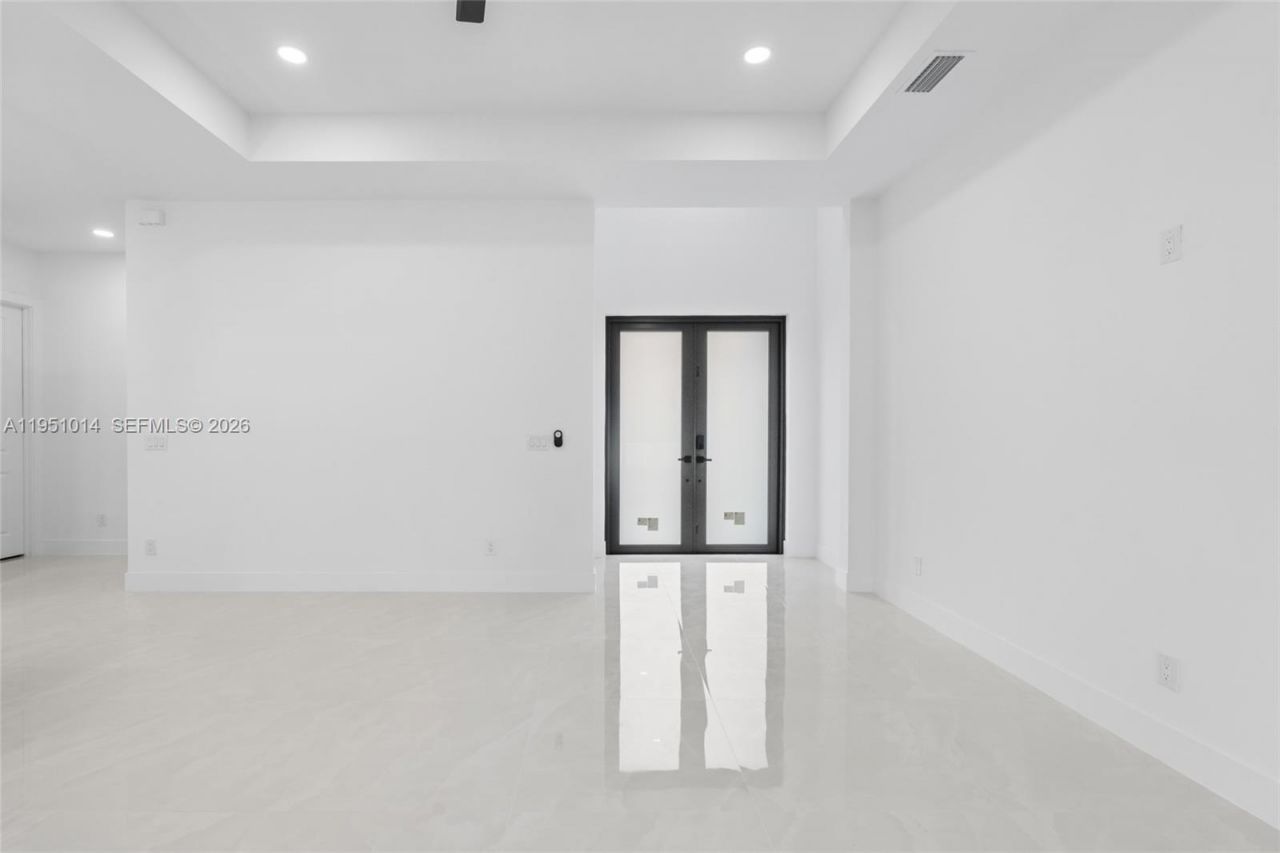 3318 30th St SW , Lehigh Acres, FL 33976 Photo