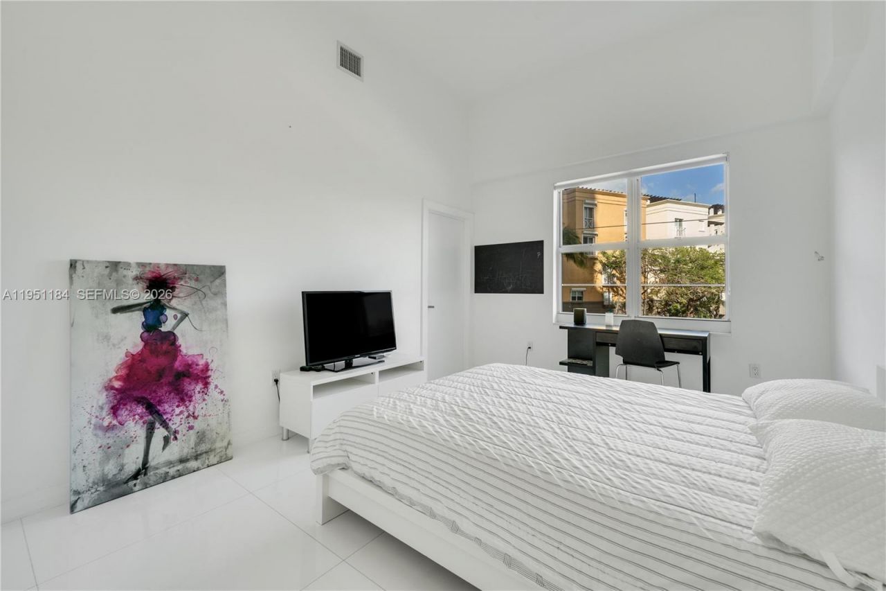 90 Alton Rd, Unit TH-1, Miami Beach, FL 33139 Photo