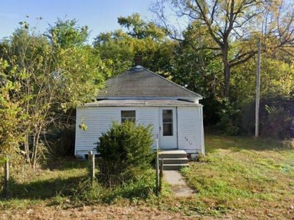 3815 Walnut Avenue, East St Louis, IL 62207